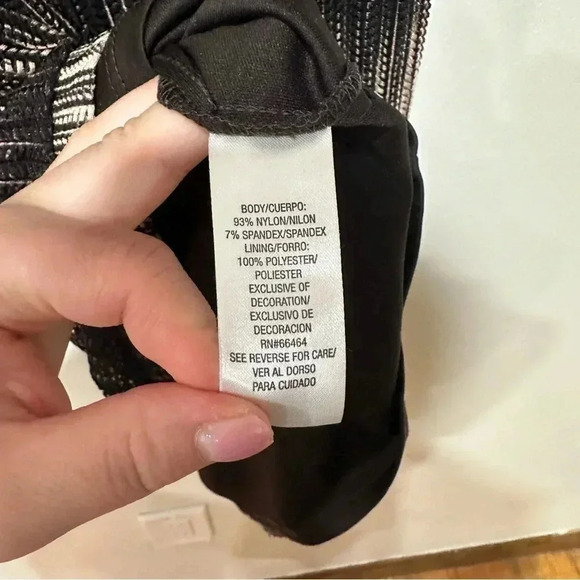 Sandra Darren dress 12p - Picture 9 of 10